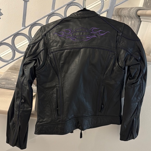 Harley-Davidson Black Leather Jacket for women - Picture 2 of 6